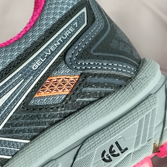 Asics Womens Gel Venture Sz 8 1012A477 Gray Running Shoes Sneakers Gym Athletic - Picture 10 of 10